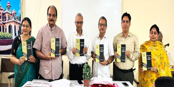 शोध की गुणवत्ता और मौलिकता पर विशेष ध्यान दें शोधार्थी : प्रो. मनमोहन कृष्ण