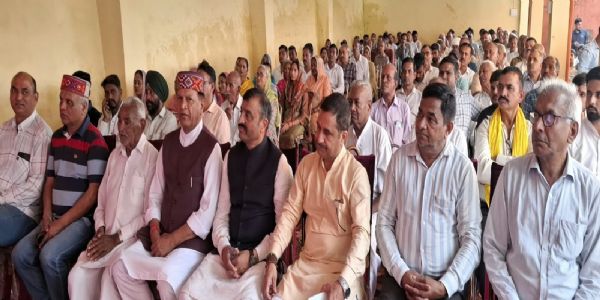 नाहन में निकली विकसित भारत संकल्प सेवा ज्योति यात्रा, बिंदल ने गिनाईं मोदी सरकार की उपलब्धियां