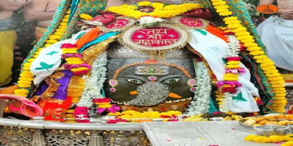 उज्जैन: भस्म आरती में गणेश स्वरूप में सजे बाबा महाकाल, भांग-चंदन और सिंदूर से हुआ शृंगार