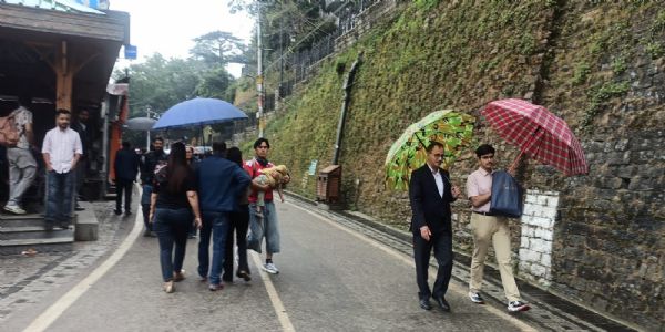 हिमाचल में बदला मौसम का मिजाज, कई जगह ओलावृष्टि-बारिश, 9 अक्टूबर तक येलो अलर्ट