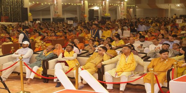 भगवान के समक्ष अहंकार का कोई स्थान नहीं : आचार्य मृदुल कृष्ण