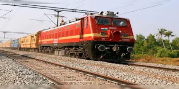 गिधनी स्टेशन पर 20 से 26 अक्टूबर तक आठ जोड़ी एक्सप्रेस ट्रेनों का दो मिनट का अस्थायी ठहराव