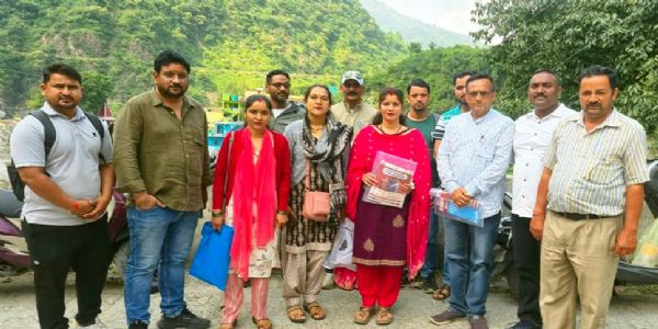 कैंची धाम की जाम समस्या पर ग्राम प्रधानों और क्षेत्र पंचायत सदस्यों में आक्रोश
