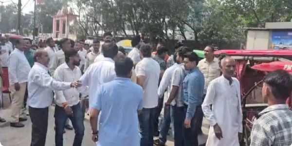 कांग्रेस की ‘वोट बचाओ-देश बचाओ’ यात्रा की शुरुआत में समर्थक भिड़े