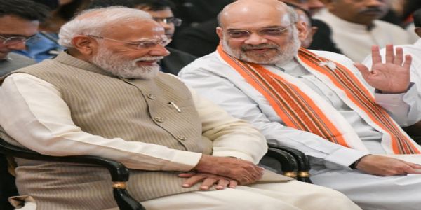प्रधानमंत्री नरेन्द्र मोदी और केंद्रीय गृह एवं सहकारितामंत्री अमित शाह। फोटो - इंटरनेट मीडिया प्रधानमंत्री नरेन्द्र मोदी और केंद्रीय गृह एवं सहकारितामंत्री अमित शाह। फोटो - इंटरनेट मीडिया