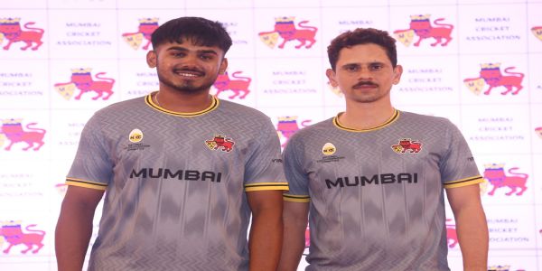 कप्तान सिद्धेश लाड और उपकप्तान आयुष म्हात्रे कप्तान सिद्धेश लाड और उपकप्तान आयुष म्हात्रे