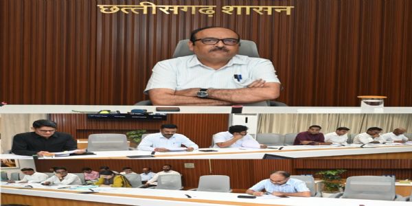 राष्ट्रपति के प्रस्तावित छत्तीसगढ़ प्रवास की तैयारियों को लेकर उच्चस्तरीय समीक्षा बैठक आयोजित