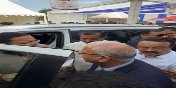 व्यापारियों ने मुख्यमंत्री से लगाई गुहार