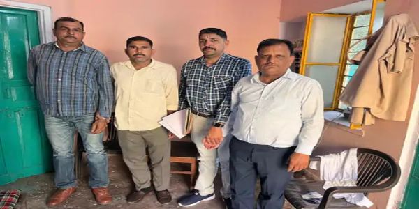 नाहरगढ़ अभयारण्य में वनपाल एवं वनरक्षक 50 हजार रुपये रिश्वत लेते गिरफ्तार