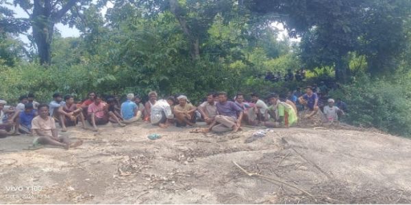 मारंगहादा-बुंडू सड़क के चौड़ीकरण की मांग तेज, ग्रामीणों की बैठक में बनी रणनीति
