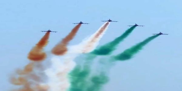 जोधपुर के आसमान में दिखा शौर्य व वीरता का संगम, आसमान में बनाई दिल की आकृति