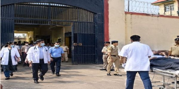 इंदौरः सेंट्रल जेल में 30 कैदी हुए बीमार, तीन में डेंगू और कुछ में टाइफाइड की पुष्टि