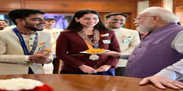 प्रधानमंत्री नरेन्द्र मोदी शुक्रवार को विश्व कौशल प्रतियोगिता 2026 में भारत का प्रतिनिधित्व करने वाले पदक विजेताओं के साथ प्रधानमंत्री नरेन्द्र मोदी शुक्रवार को विश्व कौशल प्रतियोगिता 2026 में भारत का प्रतिनिधित्व करने वाले पदक विजेताओं के साथ