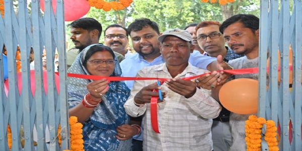 धवई बांध में 11.69 लाख रुपये से बना आंगनबाड़ी भवन, विधायक उद्धेश्वरी पैकरा ने किया लोकार्पण