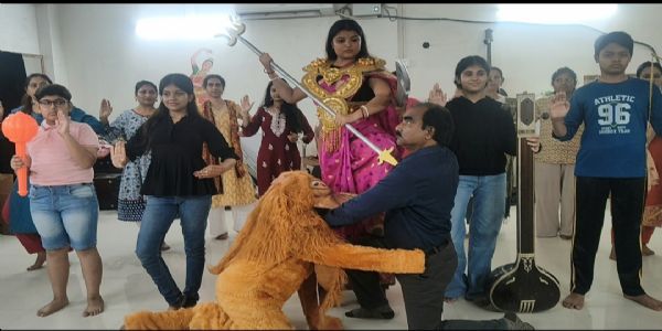 चाईबासा में शनिवार को सजेगा महिषासुर मर्दिनी नृत्य-नाटिका का मंच, 100 से अधिक कलाकार दिखाएंगे प्रतिभा