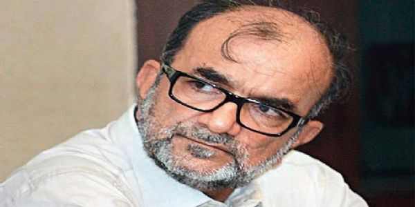 विकास रंजन भट्टाचार्य के घर पर हमले के मामले में एक गिरफ्तार