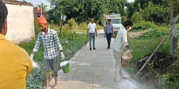 सारण में बाढ़ का पानी उतरते ही संक्रमण के खिलाफ छिड़काव और स्वास्थ्य सेवाएं तेज