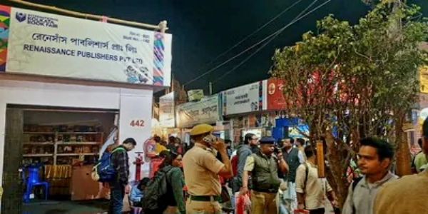 कोलकाता पुस्तक मेले में लगी आग, मची अफरा-तफरी