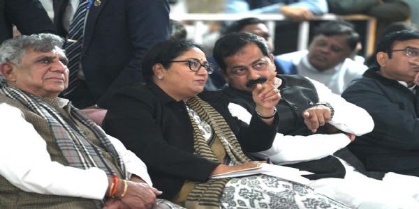 (बजट) विकसित भारत का है ये बजट : रेखा गुप्ता