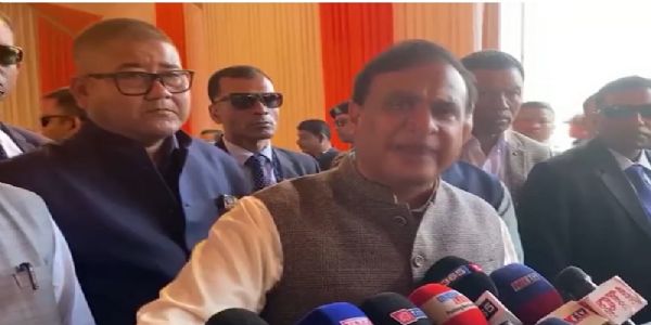 मुख्यमंत्री ने कांग्रेस नेताओं के विरुद्ध 500 करोड़ रुपये का मानहानि का किया केस