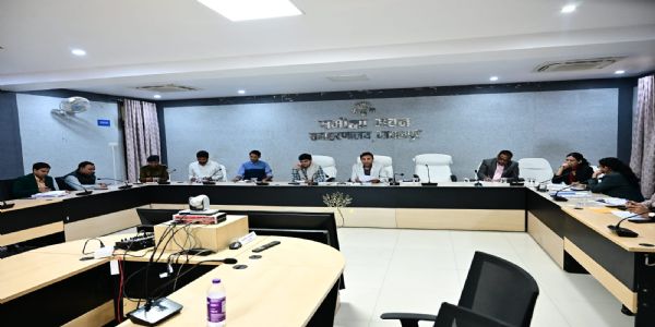 ई-केवाईसी में तेजी लाने को लेकर हुई बैठक