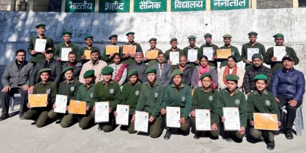 भारतीय शहीद सैनिक विद्यालय के विद्यार्थियों ने राष्ट्रीय स्तर पर किया प्रदर्शन