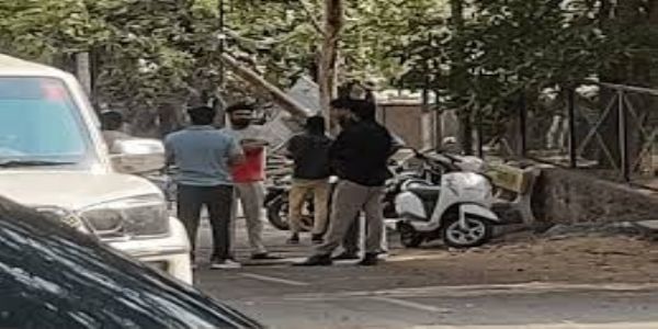 भोपाल में निजी कॉलेज के प्रोफेसर ने की आत्महत्या, सुसाइड नोट में बीमारी से परेशान होने का जिक्र