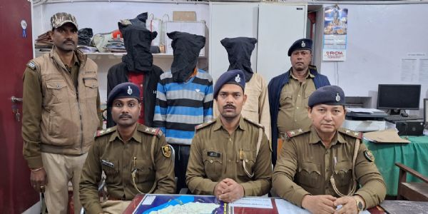 सोनपुर में चाकूबाजी कांड का खुलासा हथियार के साथ तीन गिरफ्तार