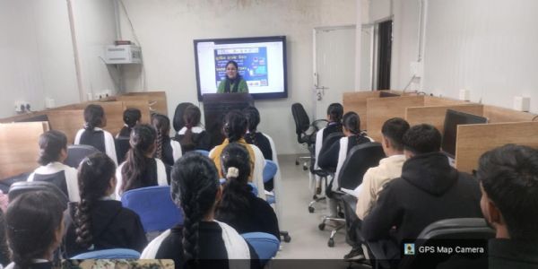 जीडीसी बसोहली में सेफर इंटरनेट डे 2026 पर जागरूकता कार्यक्रम आयोजित