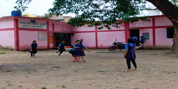 धमतरी में स्कूली बच्चों का बायोमेट्रिक अपडेट अभियान तेज