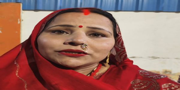 महिला के गले से हार झपटकर भागे नकाबपोश तीन बदमाश