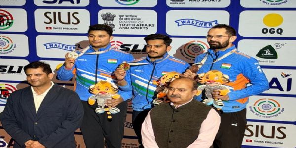 एशियन शूटिंग चैंपियनशिप में पुरस्कार वितरण