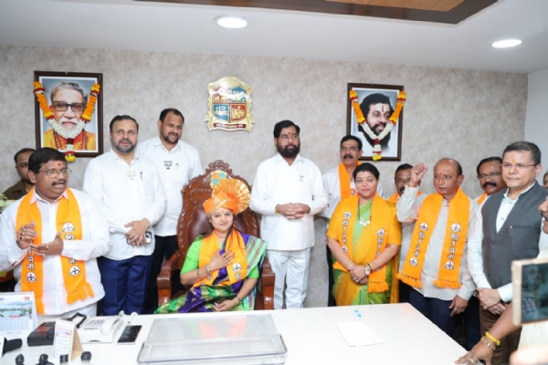 Mayor took charge presence of deputy CM