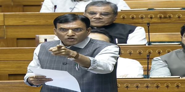 लोकसभा में औद्योगिक संबंध संहिता विधेयक 2026 पर चर्चा का जवाब देते डा. मनसुख मांडविया