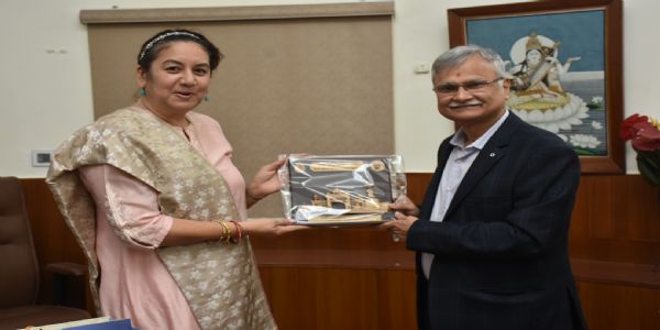 काशी हिन्दू विश्वविद्यालय ने लाइट ऑफ बुद्धधर्म फाउंडेशन के साथ किया एमओयू