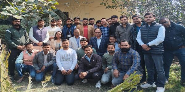 स्वरोजगार परक प्रशिक्षण लेने वाले 25 प्रशिक्षणार्थियों को मिले प्रमाण पत्र