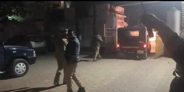 शराब के नशे में दो सौतेले भाइयों में विवाद, छोटे भाई की मौत