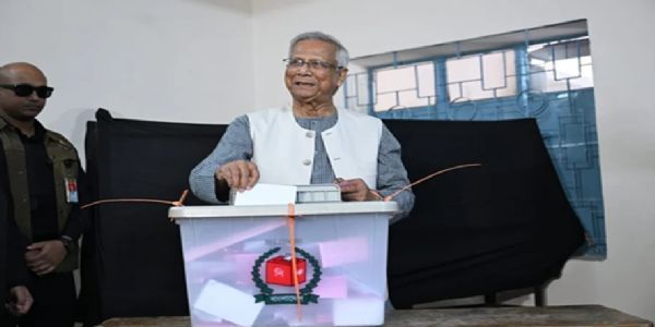 बांग्लादेश में दोपहर 12 बजे तक 32.88 प्रतिशत मतदान