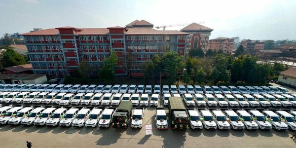 चुनाव में मदद के लिए भारतीय दूतावास ने नेपाल को वाहनों की तीसरी खेप सौंपी