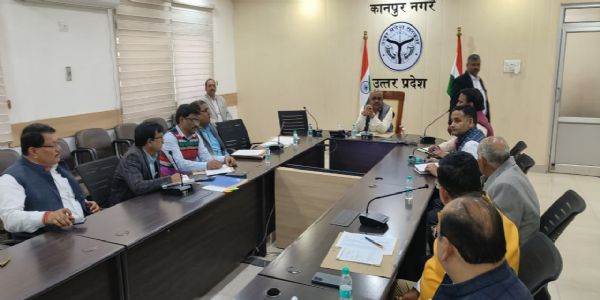 प्रवासी श्रमिकों के बच्चों को ‘शारदा’ योजना से जोड़ा जाएगा, भट्ठों पर सुविधाएं सुनिश्चित : जिलाधिकारी