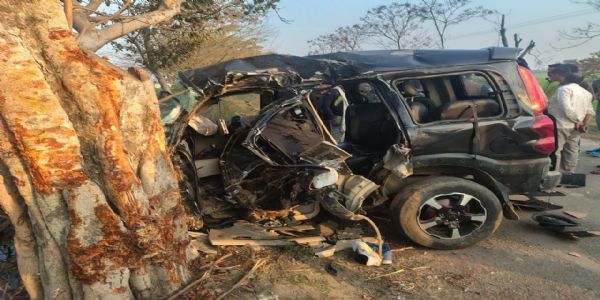 सोनीपत: तेज रफ्तार स्कॉर्पियो पेड़ से टकराई, चार की मौत , खुशियां मातम में बदली