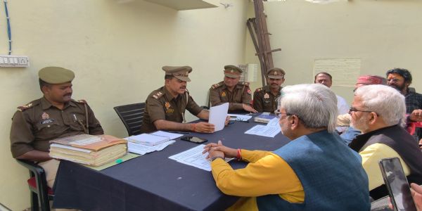 महाशिवरात्रि के पूर्व मंदिरों के महंत व सामाजिक प्रतिनिधियों संग अफसरों ने की बैठक
