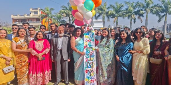 टाइनी स्कॉलर्स स्कूल में भव्य विदाई समारोह आयोजित, करुण और अमिया बने मिस्टर-मिस फेयरवेल