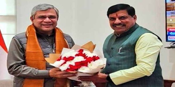 मुख्यमंत्री डॉ. यादव ने उज्जैन बायपास रेलवे लाइन परियोजना की स्वीकृति के लिए रेल मंत्री वैष्णव का माना आभार