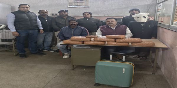 आरपीएफ ने ‘ऑपरेशन नारकोस’ के तहत 7.5 किलो गांजा के साथ तस्कर को किया गिरफ्तार