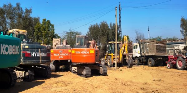 अवैधा खनन: दस करोड़ के 16 वाहन जब्त कर किये,नाै गिरफ्तार