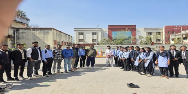 डीएसपीएमयू ने 14 फरवरी को काला दिवस के रूप में मनाया, शहीदों दी श्रद्धांजलि