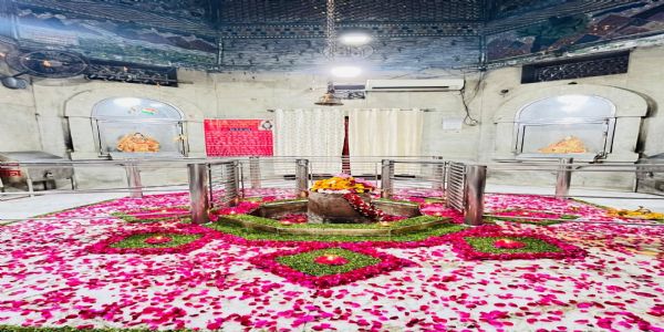 बागपत में परशुराम जी द्वारा स्थापित शिवलिंग पर भोलेनाथ ने दिए थे दर्शन