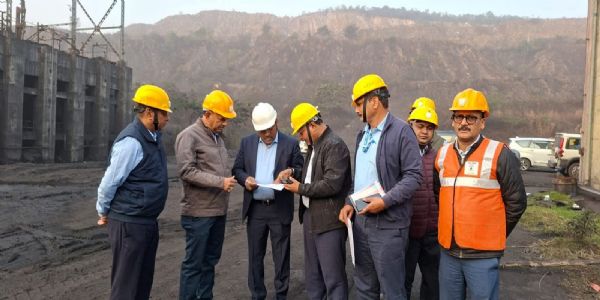 एसईसीएल के निदेशक आरसी मोहापात्रा ने मेगा प्रोजेक्ट्स का किया निरीक्षण, उत्पादन और मॉनसून तैयारी की समीक्षा