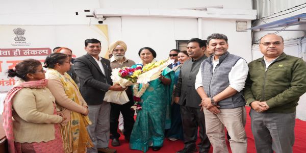 मुख्यमंत्री से निगम के एमटीएस कर्मियों ने की मुलाकात